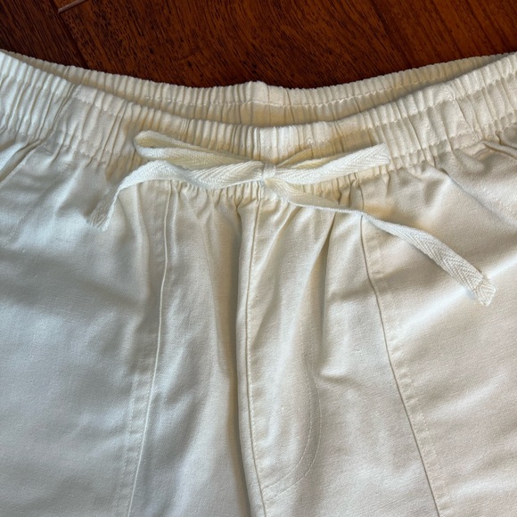 Linen blend off-white shorts size small - Picture 4 of 9